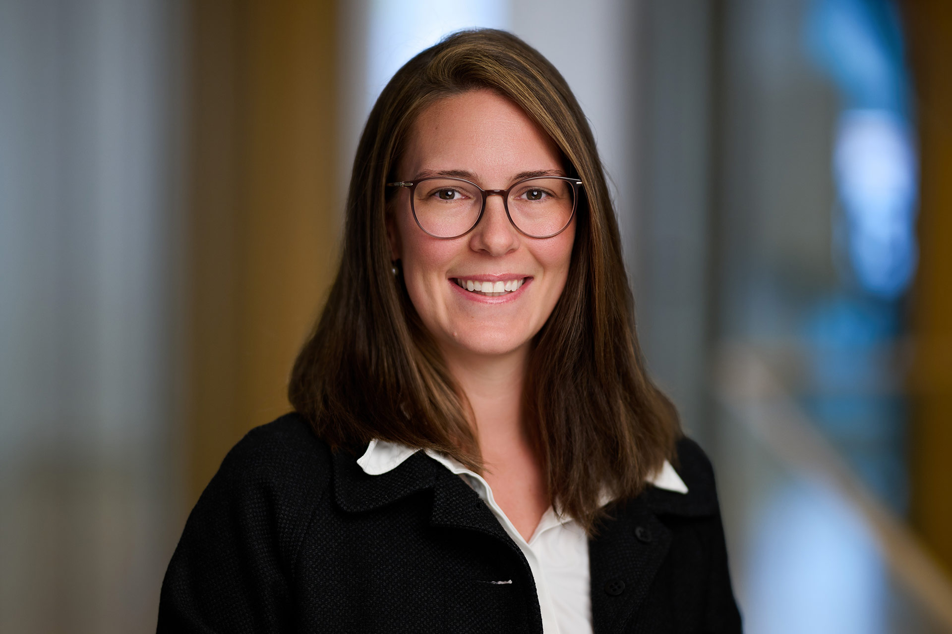 lenzen_sabrina-axa-grossbach-kollegen-bergisch-gladbach-versicherung